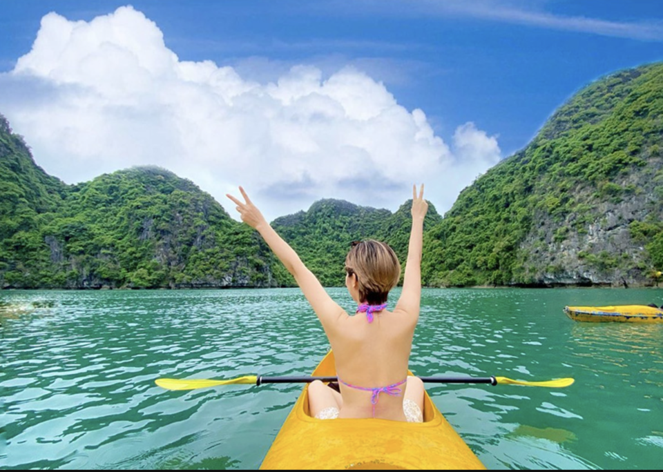 Photo of Halong Bay 2/3 by 